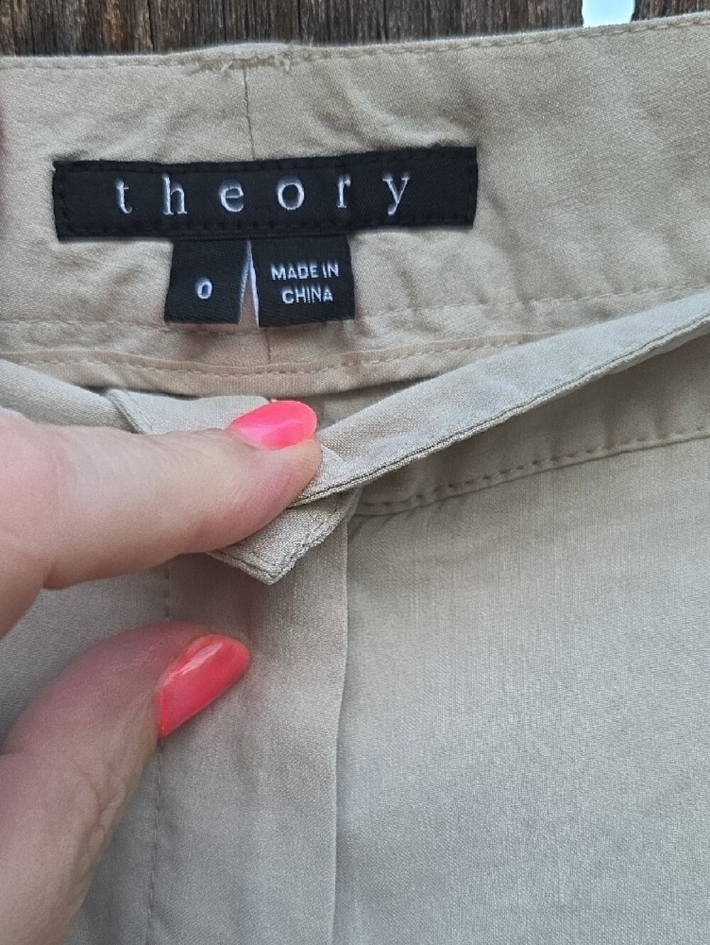 Theory Beige Cargo Pants for Women - Picture 2 of 13